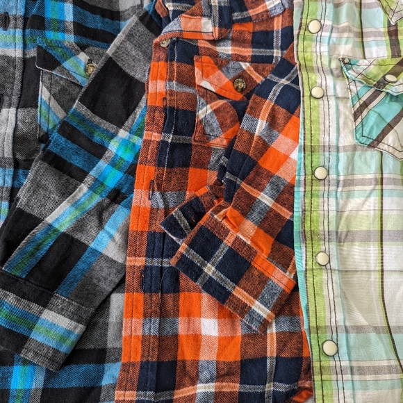 Kids flannel button down & pearl snap shirts - Picture 3 of 8